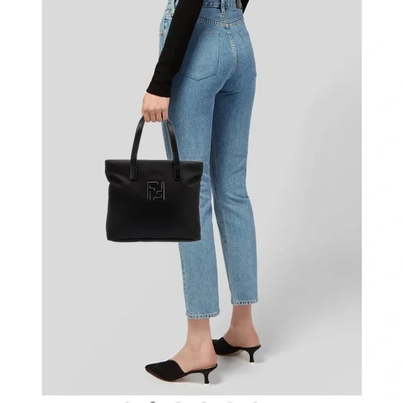 ❤️ Fendi Vintage Black Nylon Tote Bag A101P63